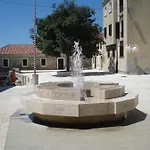 Sara *