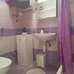Apartament Sara *