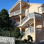 Sara Apartament *